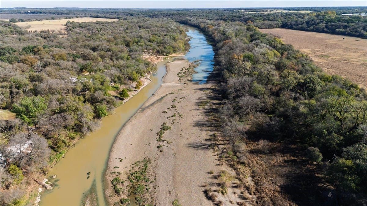 93.88 acres in Hill County - photo 17
