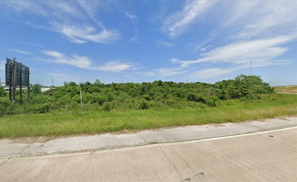 2.88 acres in Brazoria County gallery image 2
