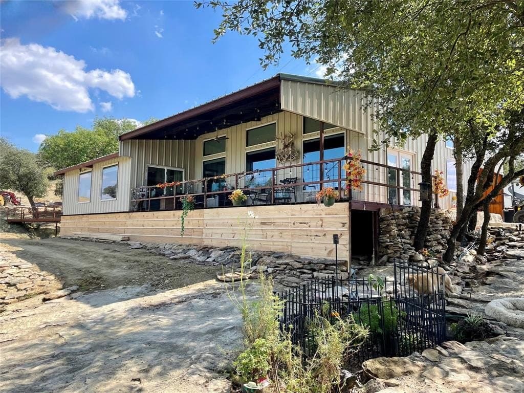 134.77 acres in Palo Pinto County