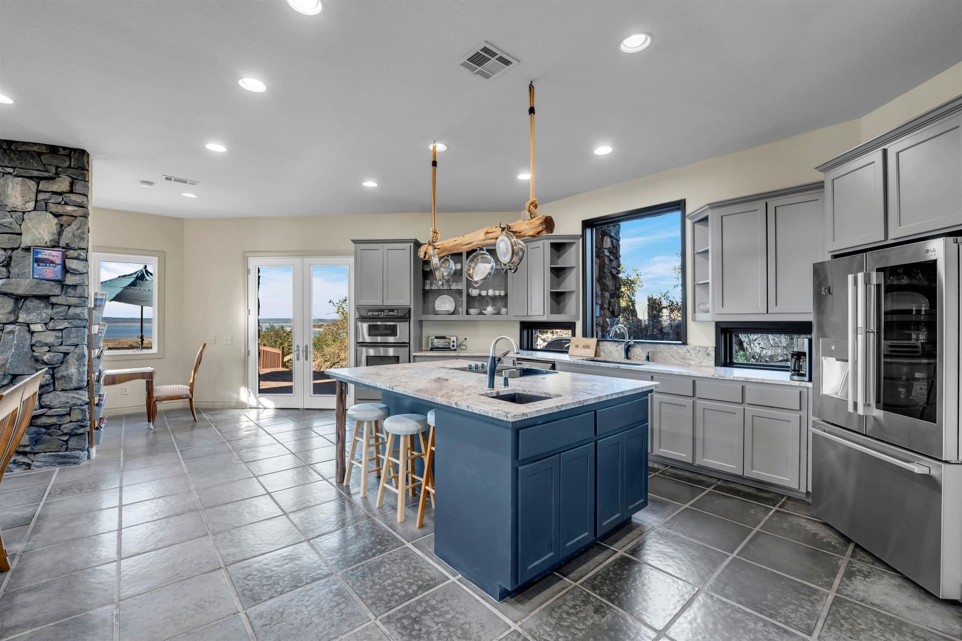 10 acres in Burnet County gallery image 4