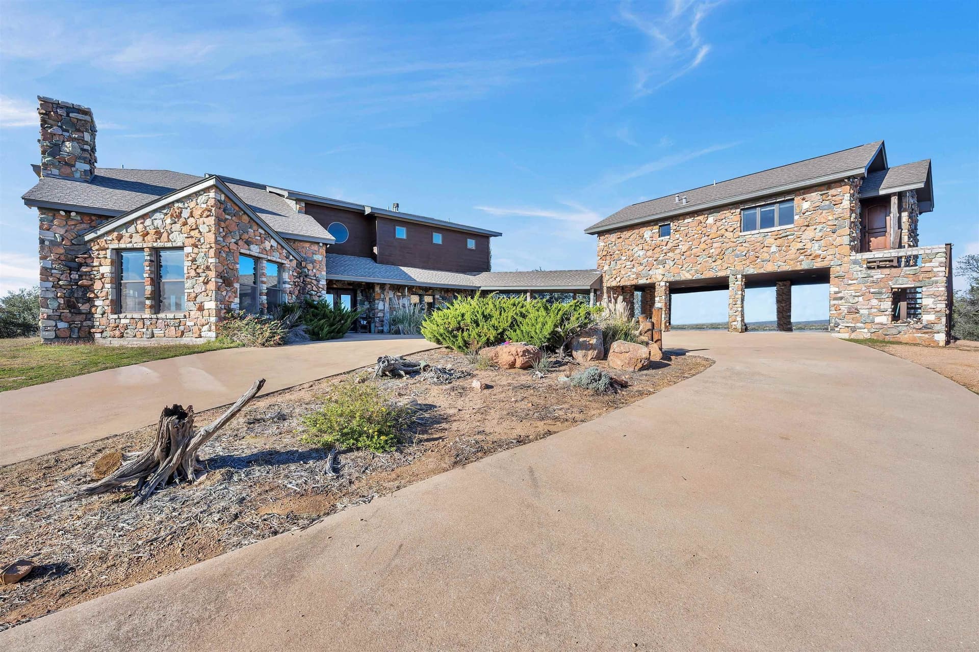 10 acres in Burnet County gallery image 2