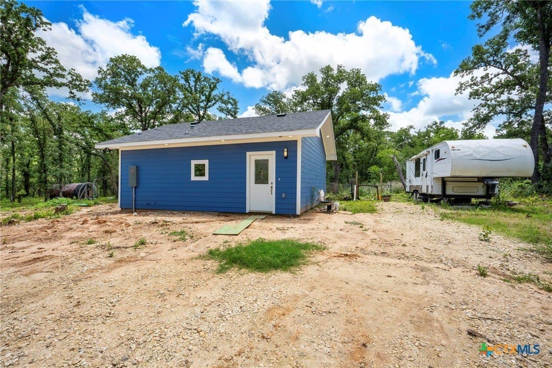 10.01 acres in Milam County gallery image 3