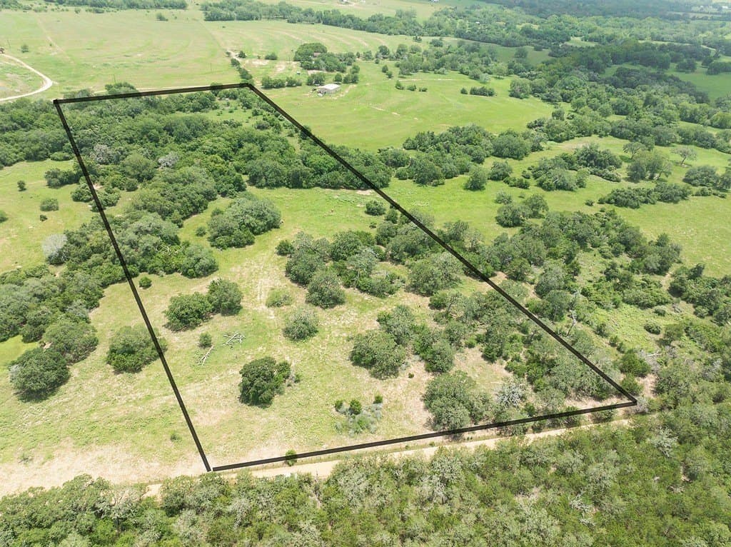 13.62 acres in Lavaca County