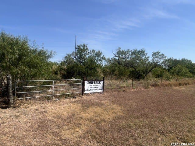 2.75 acres in Atascosa County