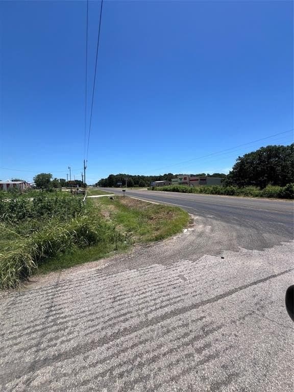 16.6 acres in Henderson County gallery image 2