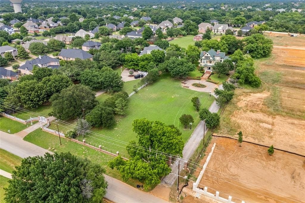 1.83 acres in Tarrant County gallery image 3