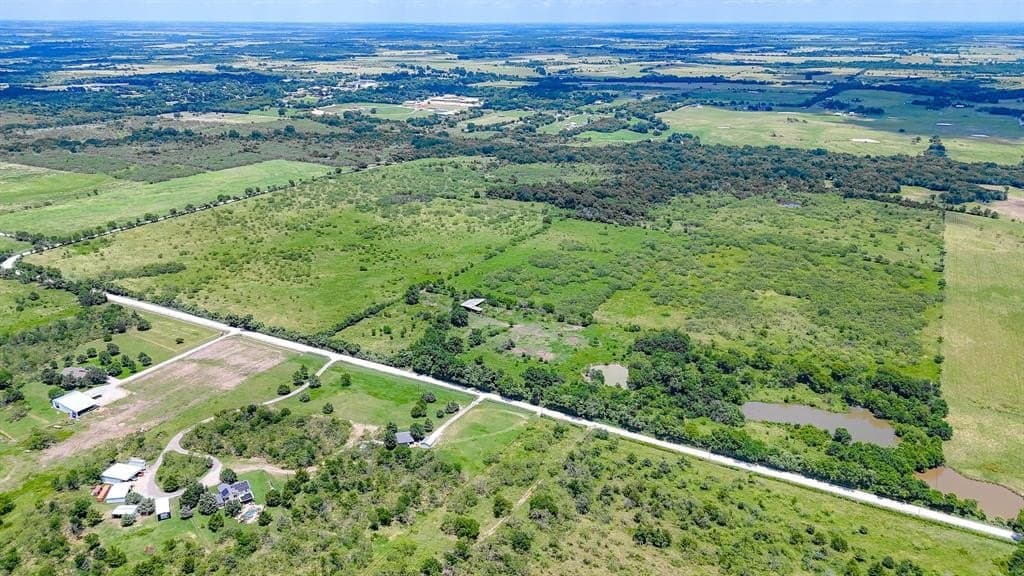 221.8 acres in Navarro County featured view