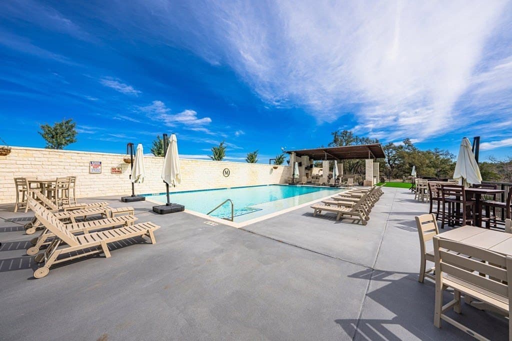 5.7 acres in Gillespie County gallery image 4