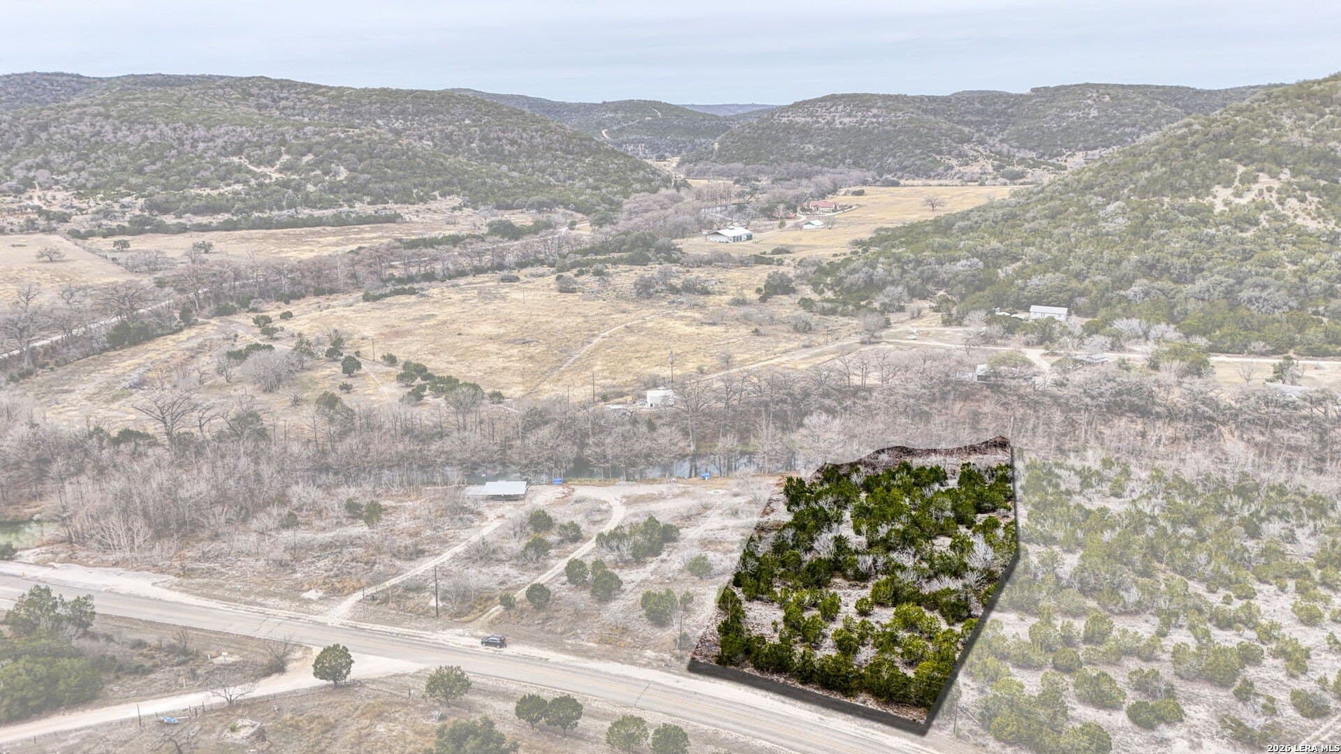 1.07 acres in Bandera County gallery image 2