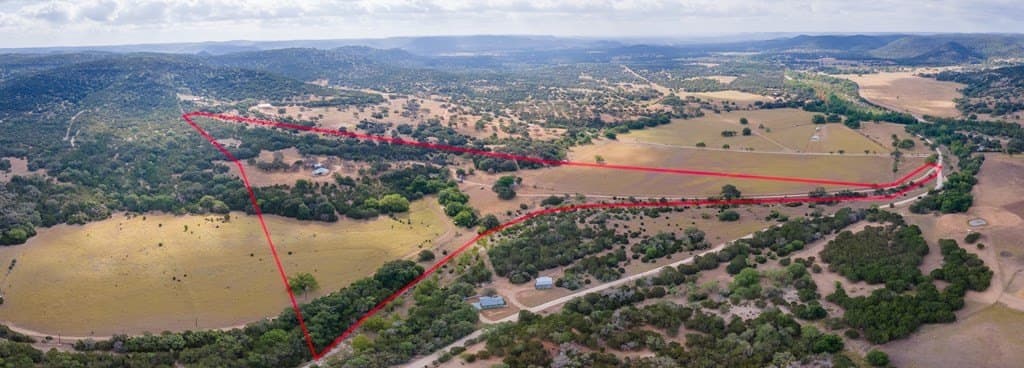44.26 acres in Bandera County gallery image 2