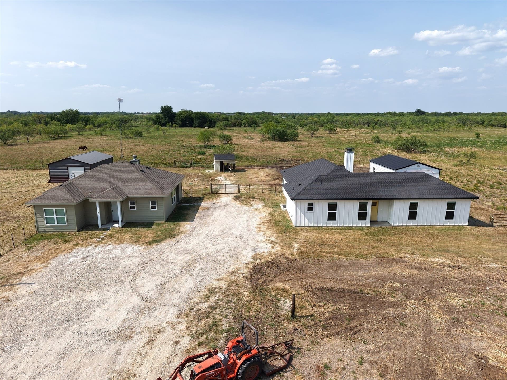 10.41 acres in Kaufman County - photo 2