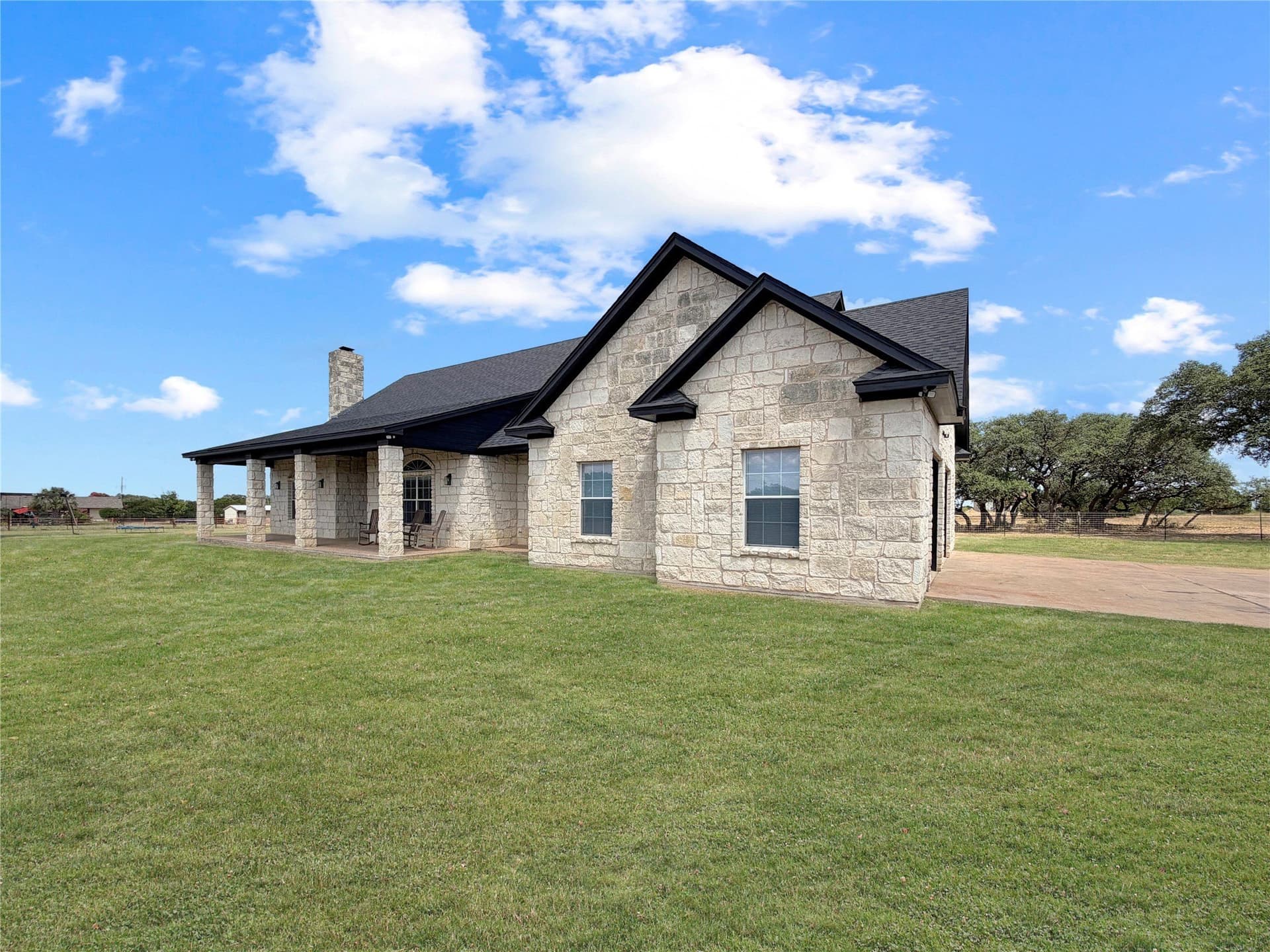 11.04 acres in McLennan County - photo 3
