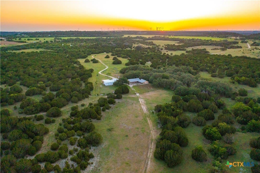 665 acres in Lampasas County gallery image 3