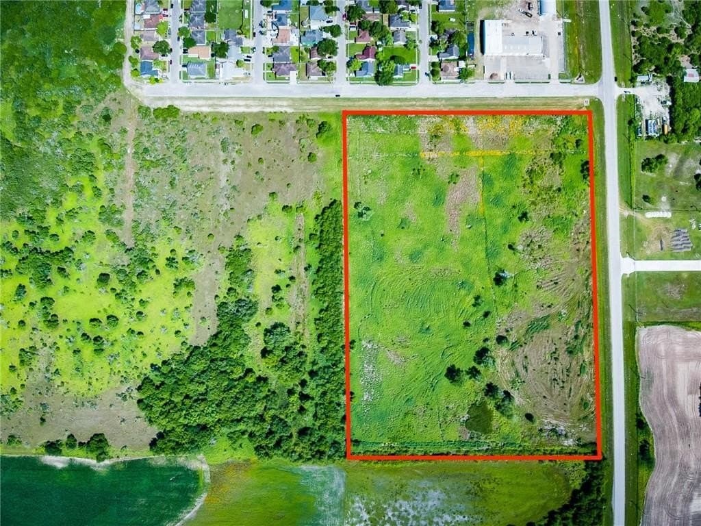 18.02 acres in Nueces County - photo 9