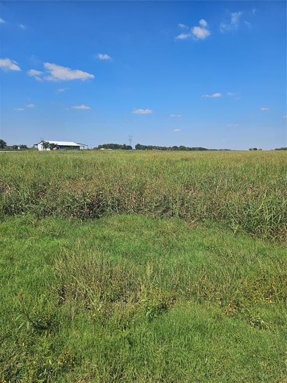 7.4 acres in Ellis County gallery image 2
