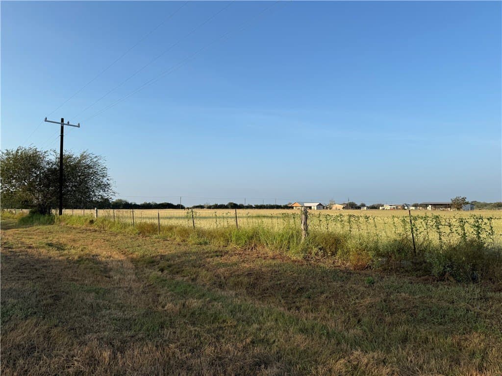 9.68 acres in Jim Wells County gallery image 3