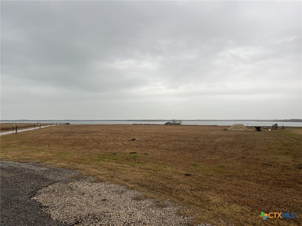 2.84 acres in Calhoun County