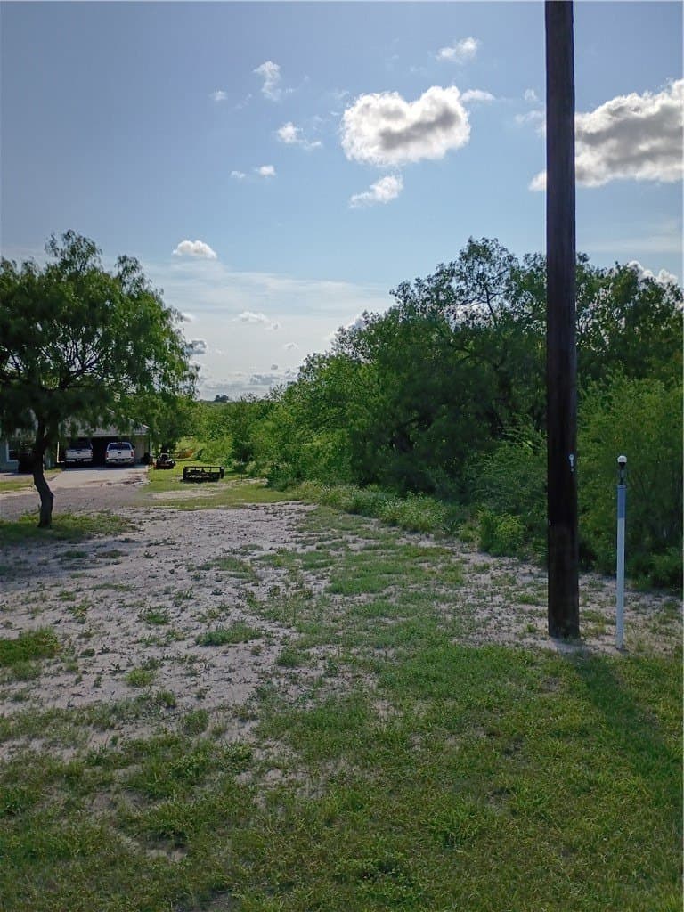 3.04 acres in Live Oak County - photo 9
