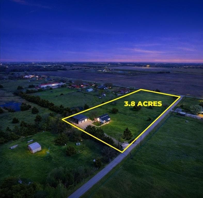 3.83 acres in Kaufman County