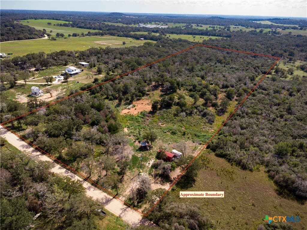 10.6 acres in Caldwell County gallery image 4