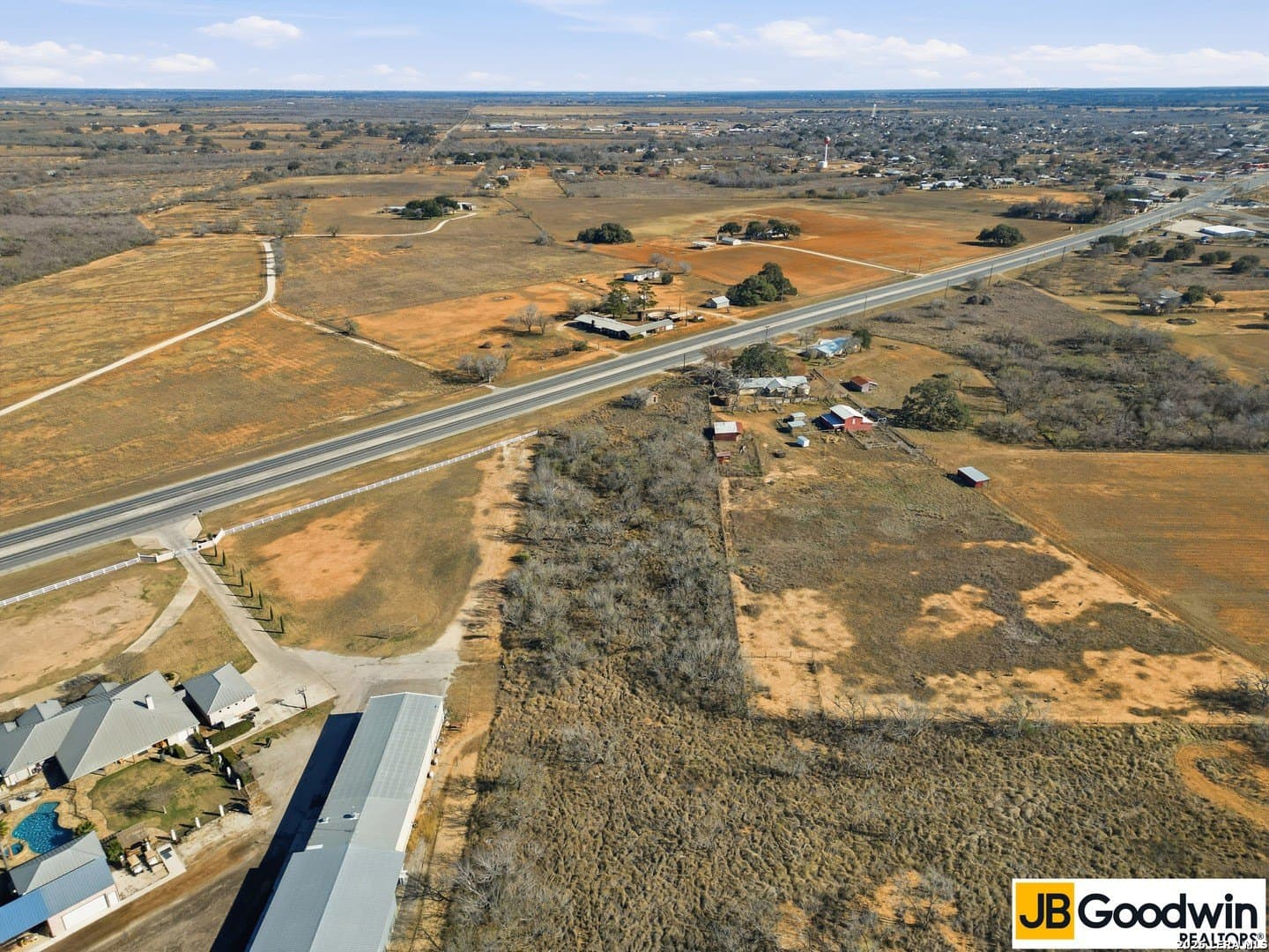 2.32 acres in Atascosa County gallery image 4