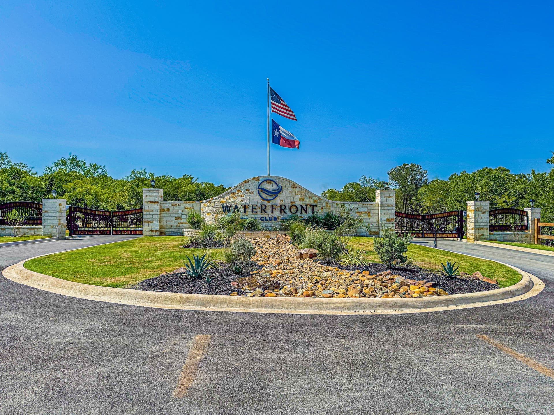4.39 acres in Navarro County - photo 2