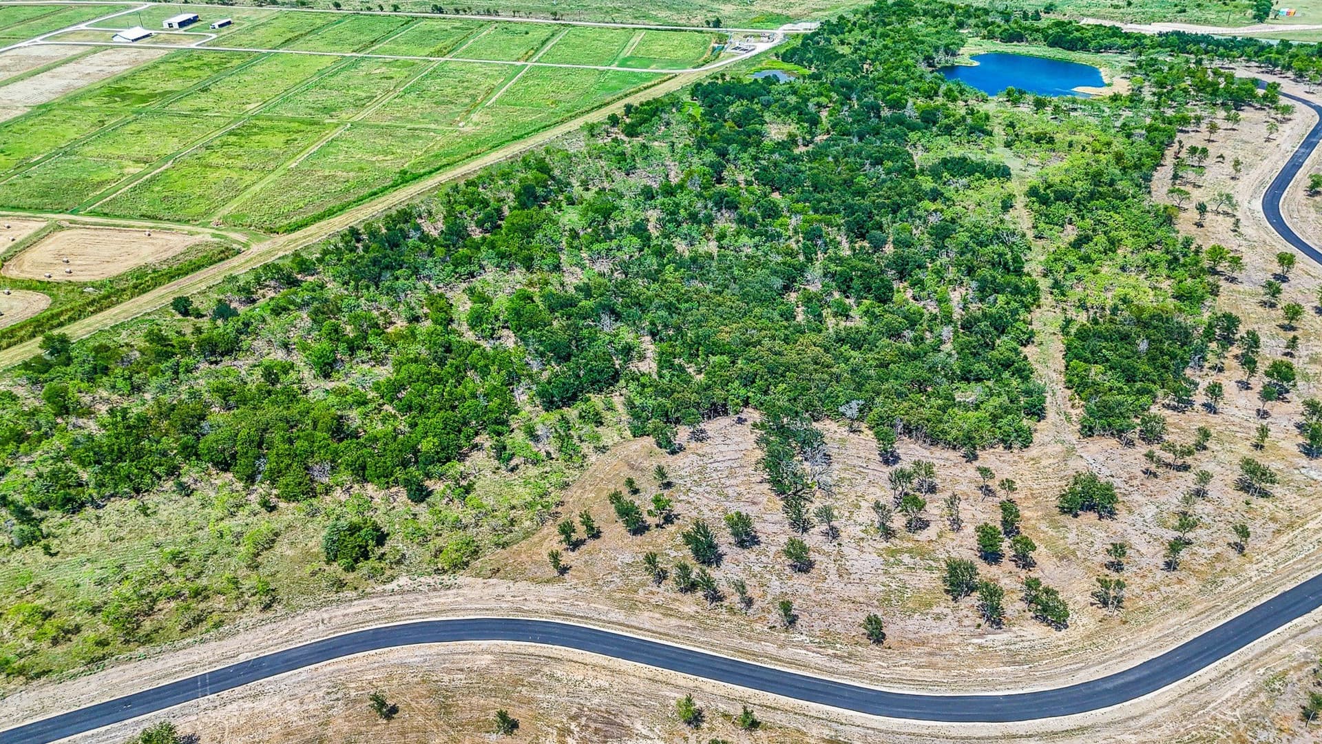 4.39 acres in Navarro County - photo 18