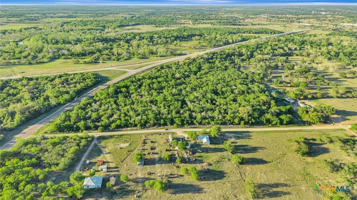33.13 acres in DeWitt County featured view