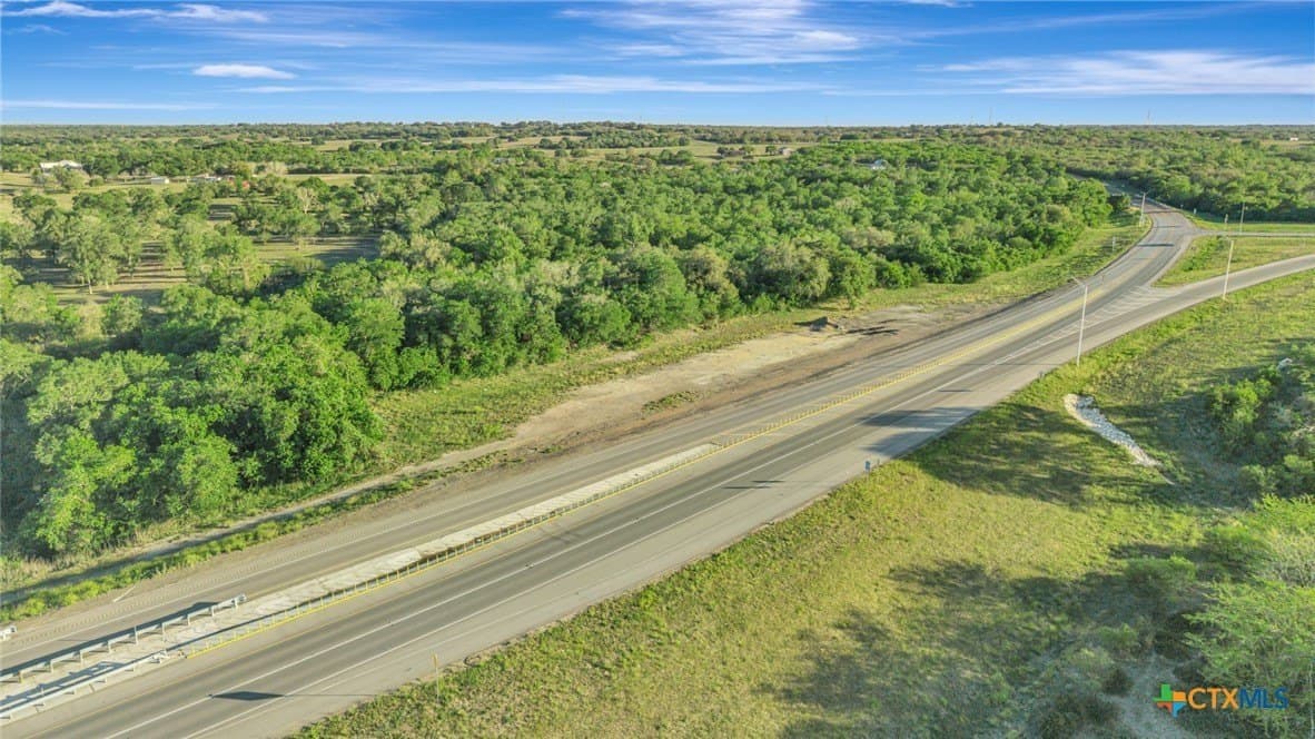 33.13 acres in DeWitt County - photo 8