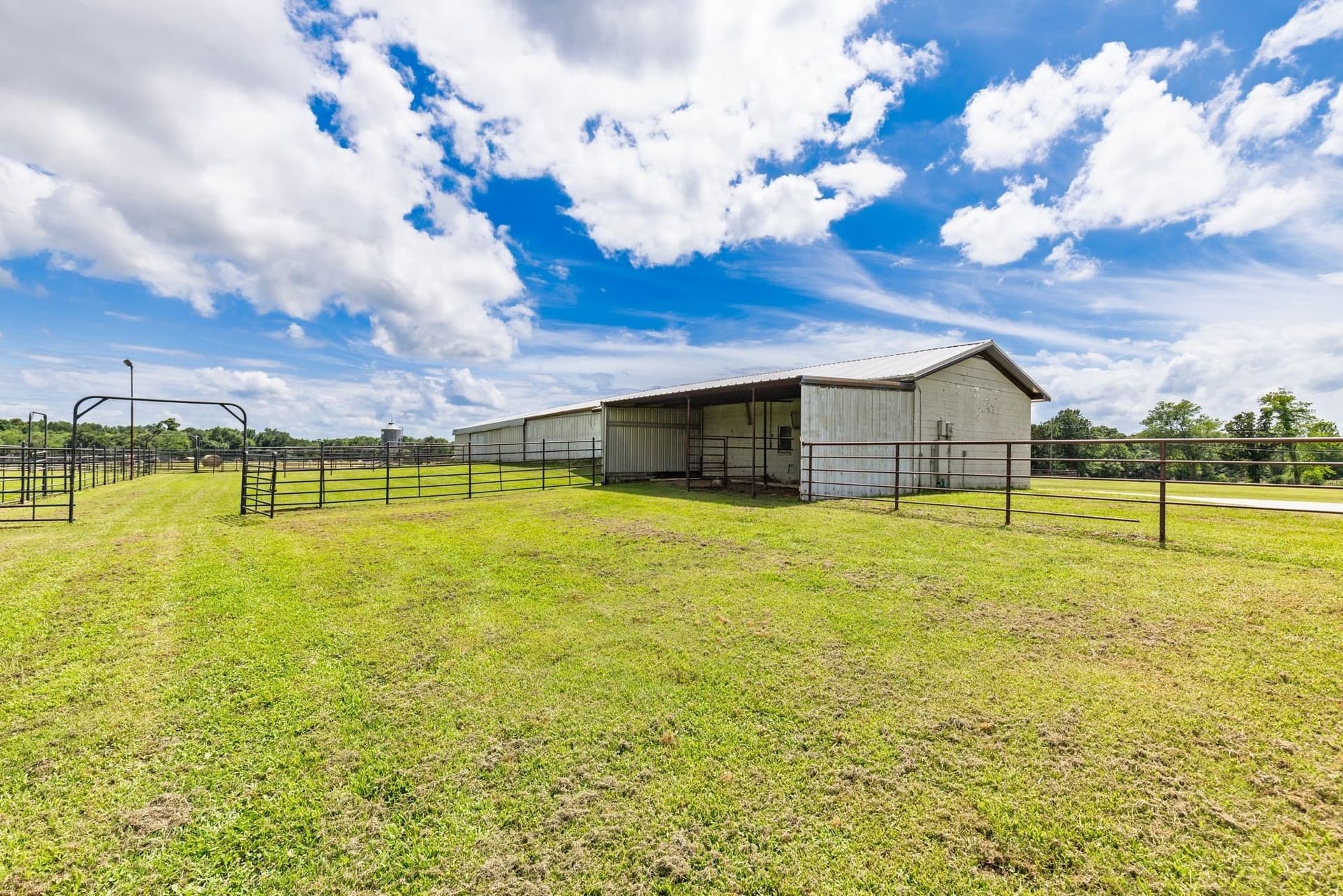 273.3 acres in Hopkins County - photo 40