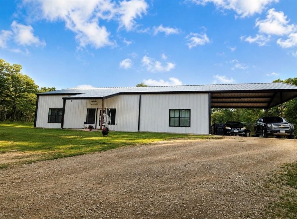 10.88 acres in Wise County