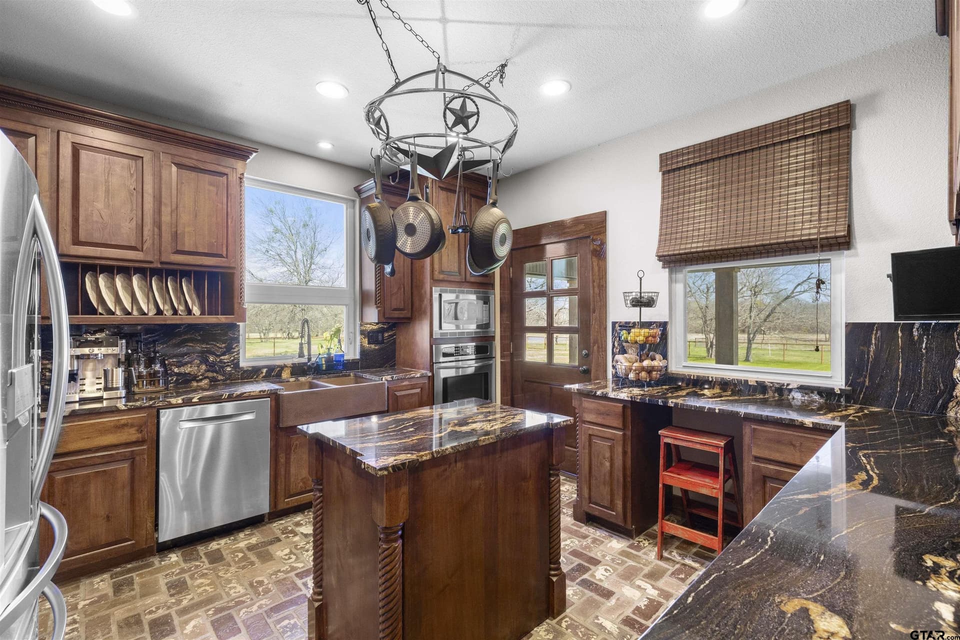 33.81 acres in Hunt County - photo 13