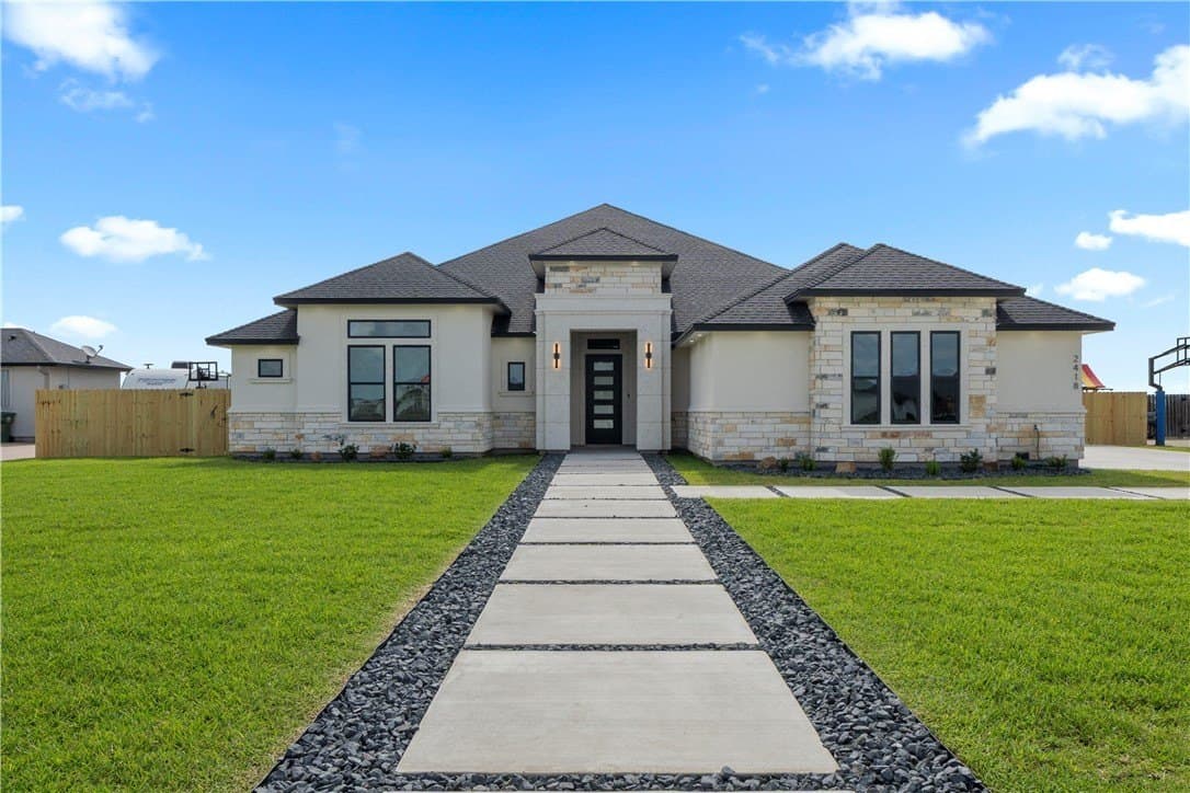 21,989 acres in Nueces County