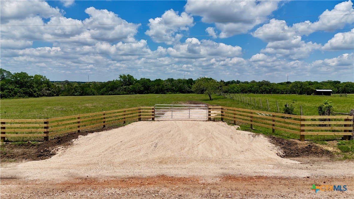 14.33 acres in Colorado County gallery image 4