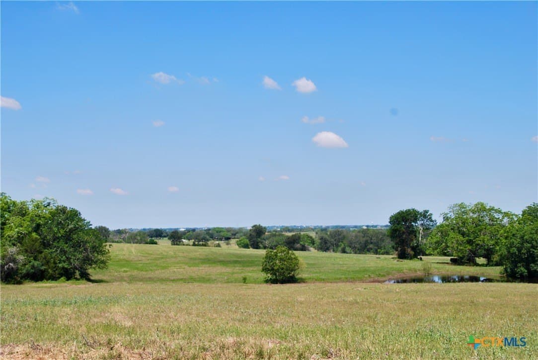 14.33 acres in Colorado County