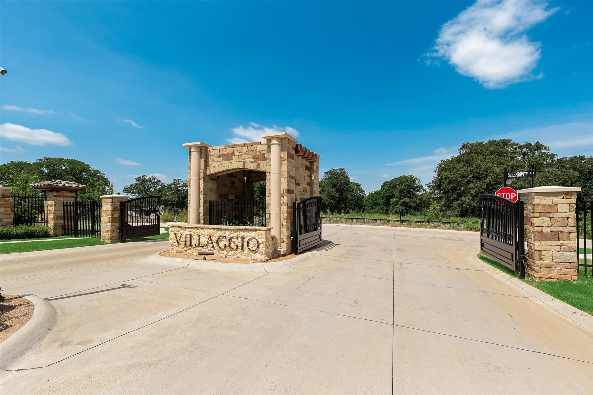 1.01 acres in Tarrant County - photo 9