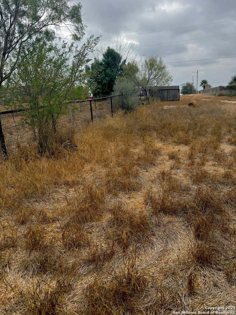 0.89 acres in La Salle County - photo 6