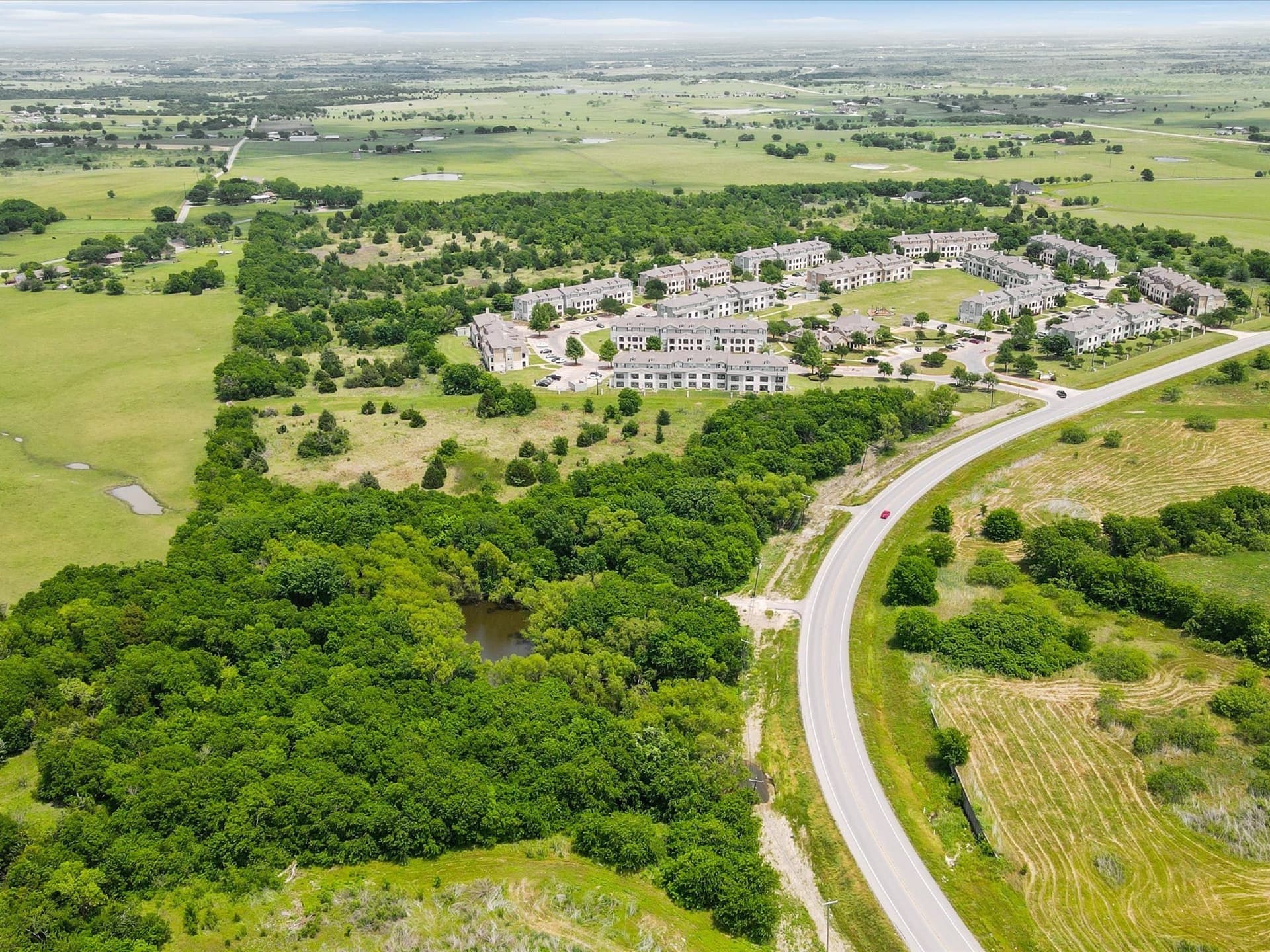 54.83 acres in Ellis County