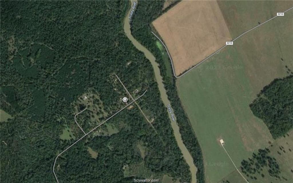 4.92 acres in Leon County gallery image 2