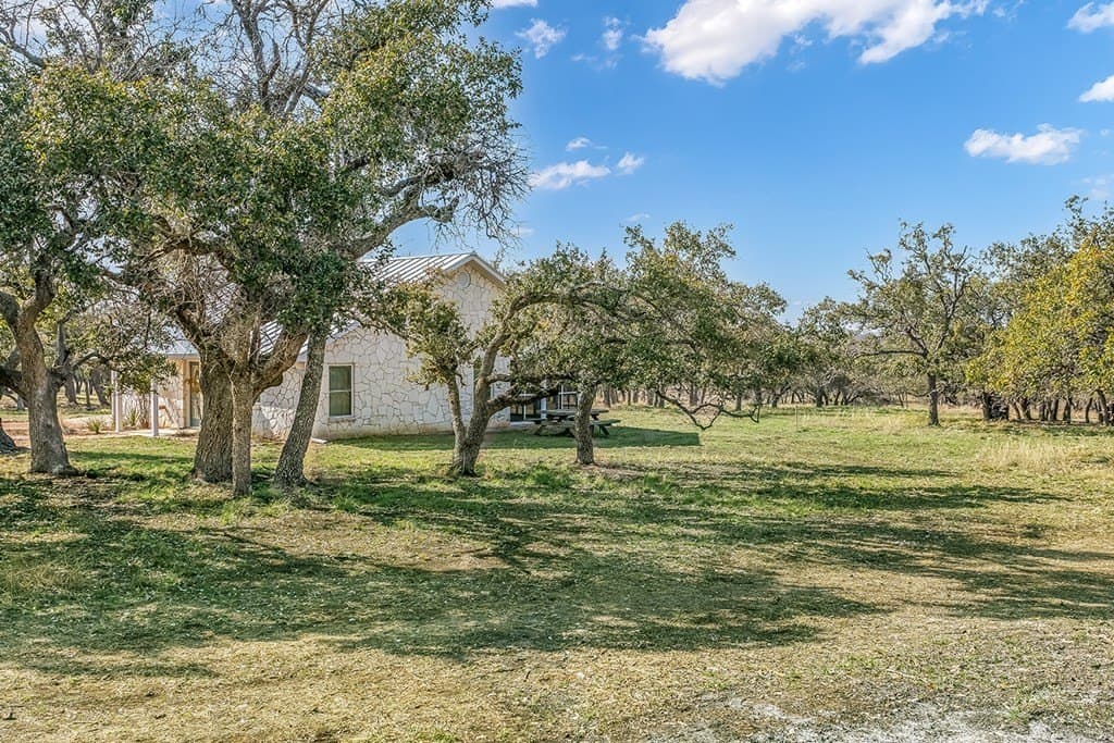 80 acres in Gillespie County - photo 15