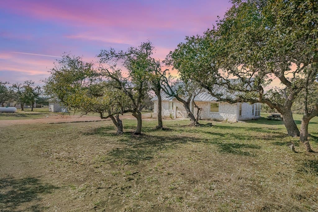 80 acres in Gillespie County - photo 19