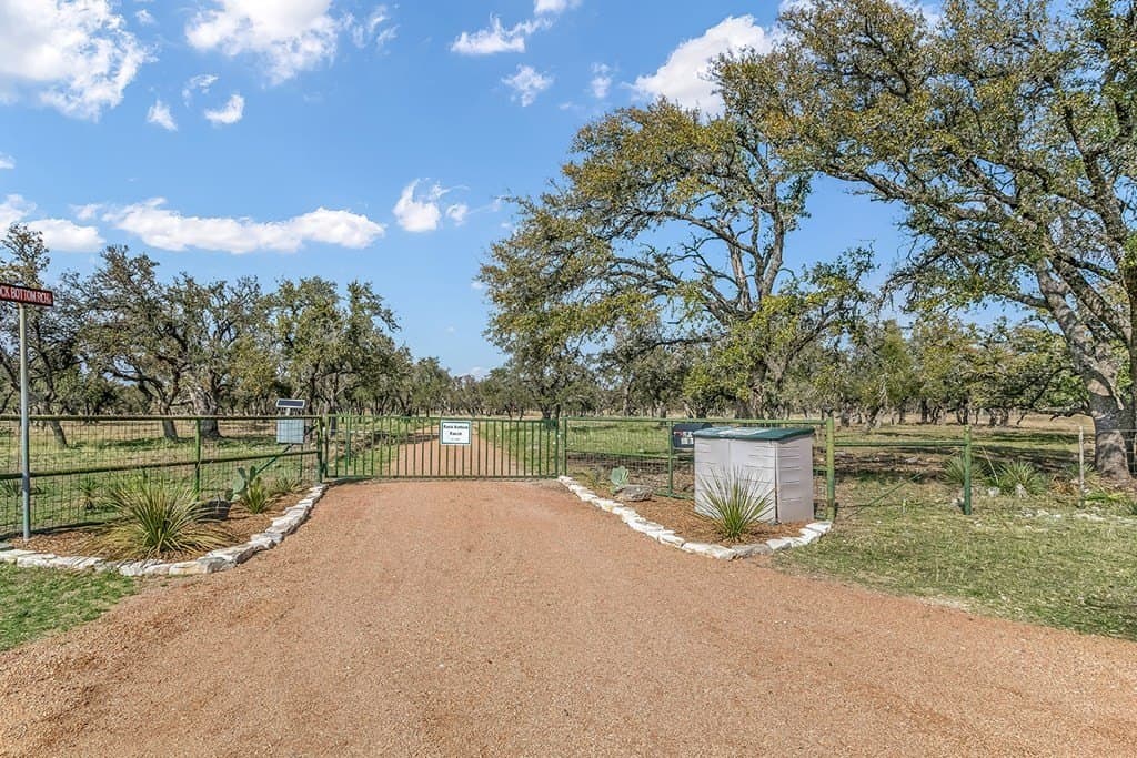 80 acres in Gillespie County - photo 39