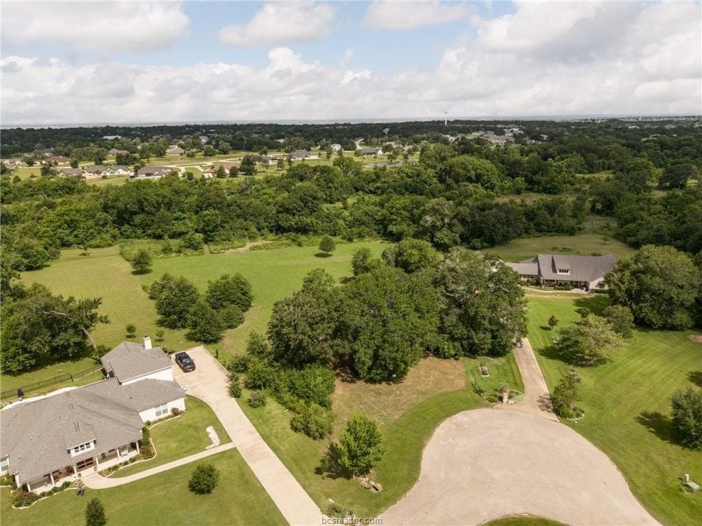 1.98 acres in Grimes County gallery image 4