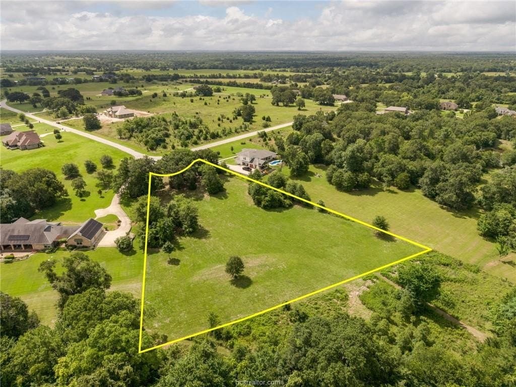 1.98 acres in Grimes County gallery image 2