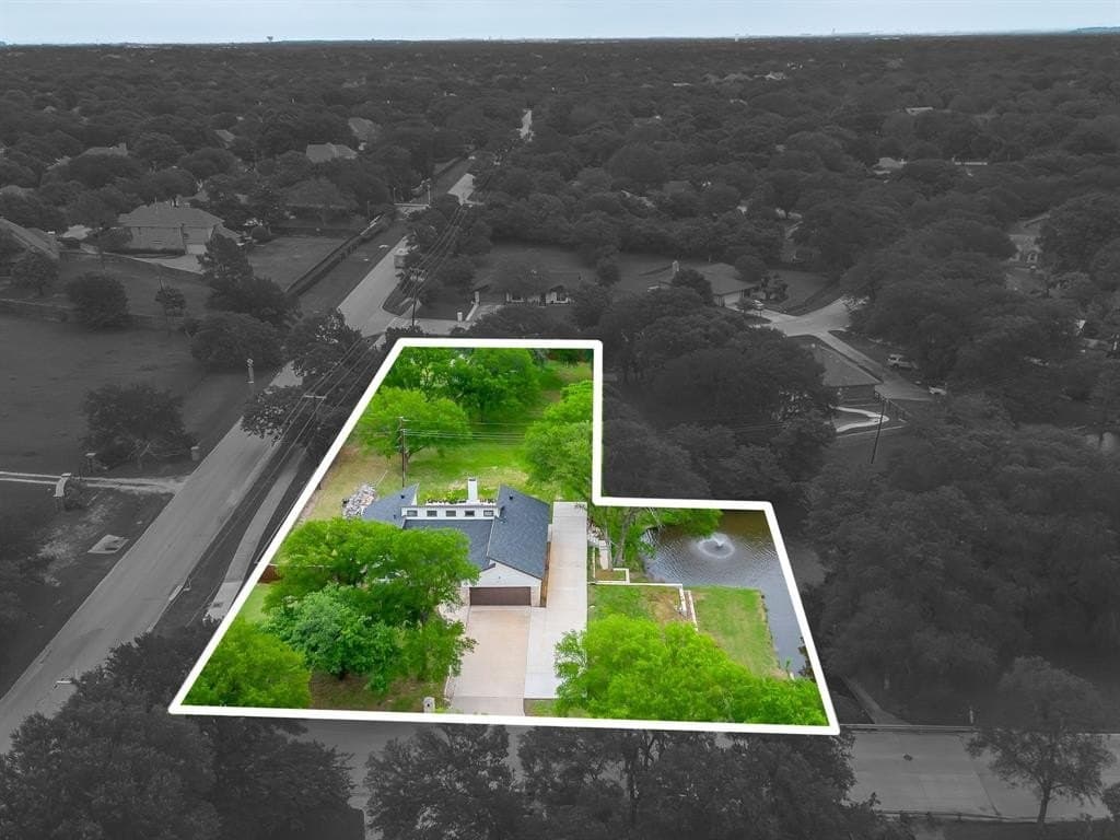 0.8 acres in Tarrant County gallery image 2