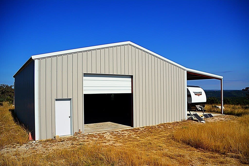 462.11 acres in Real County - photo 3