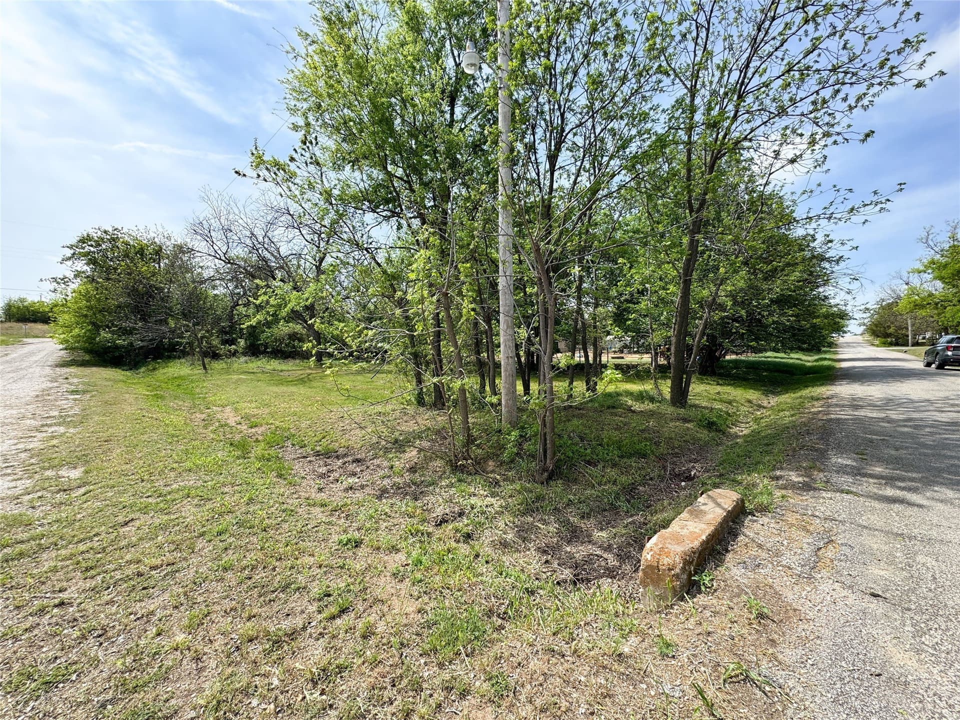 0.13 acres in Eastland County - photo 9