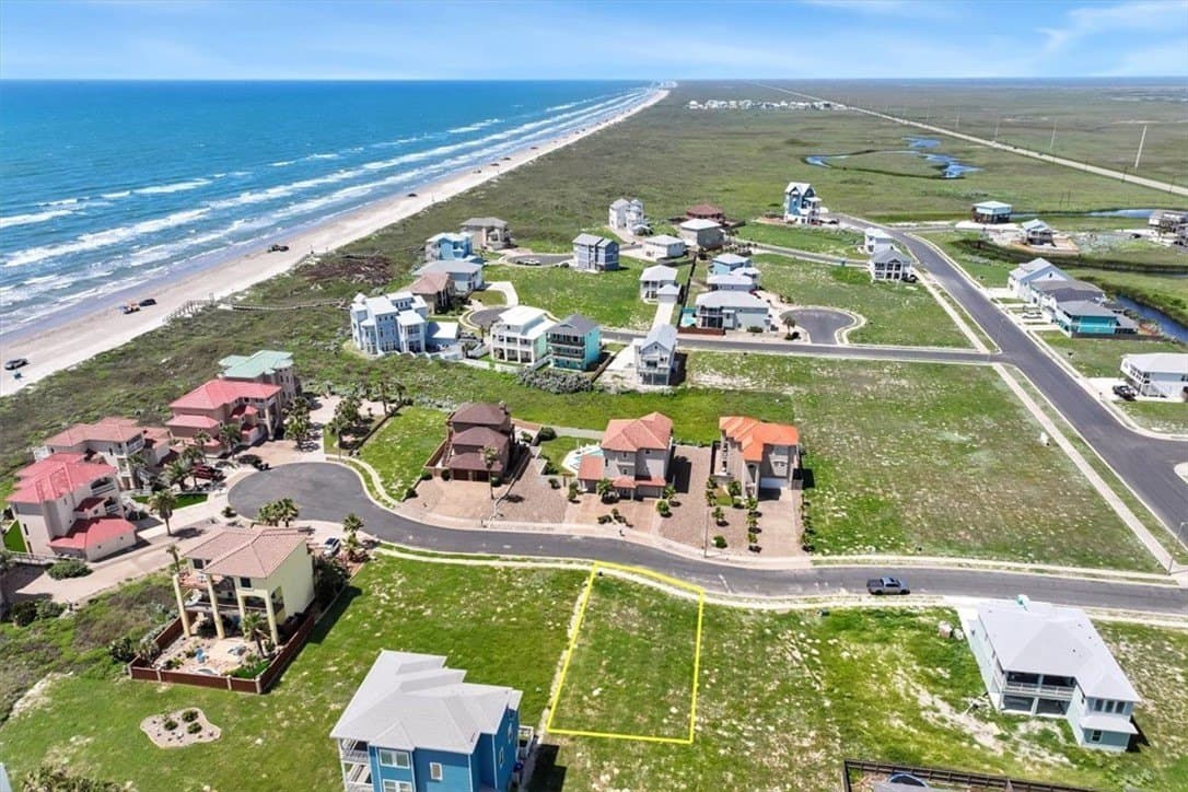 0.13 acres in Nueces County - photo 8