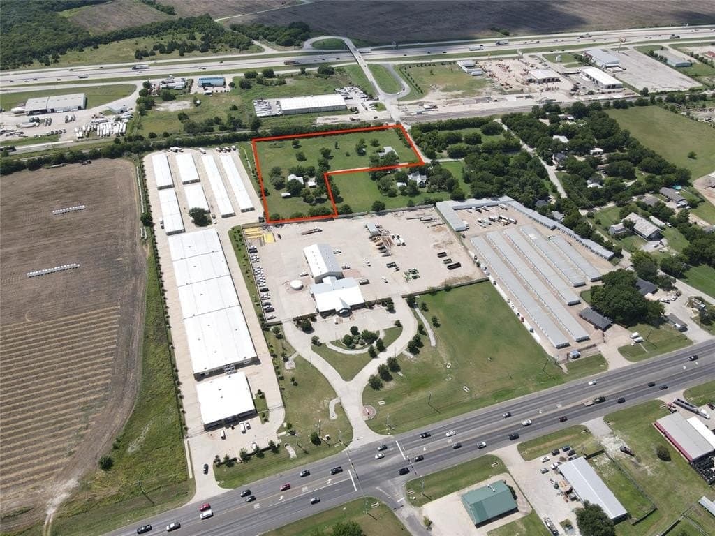 3.93 acres in Ellis County gallery image 4