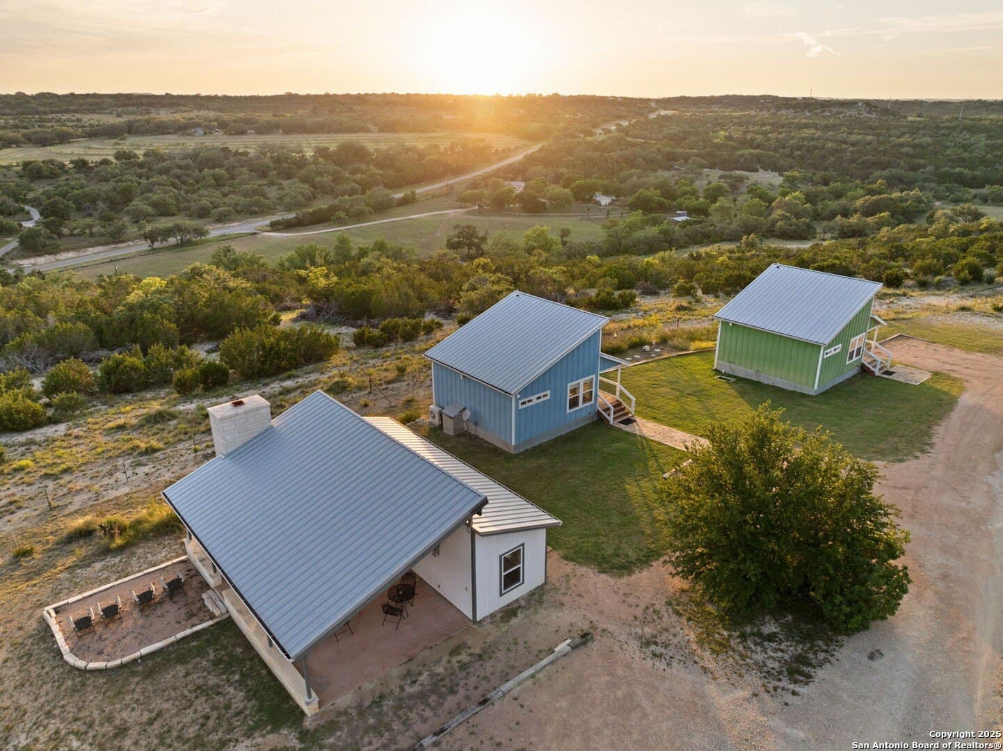 51.92 acres in Blanco County - photo 2